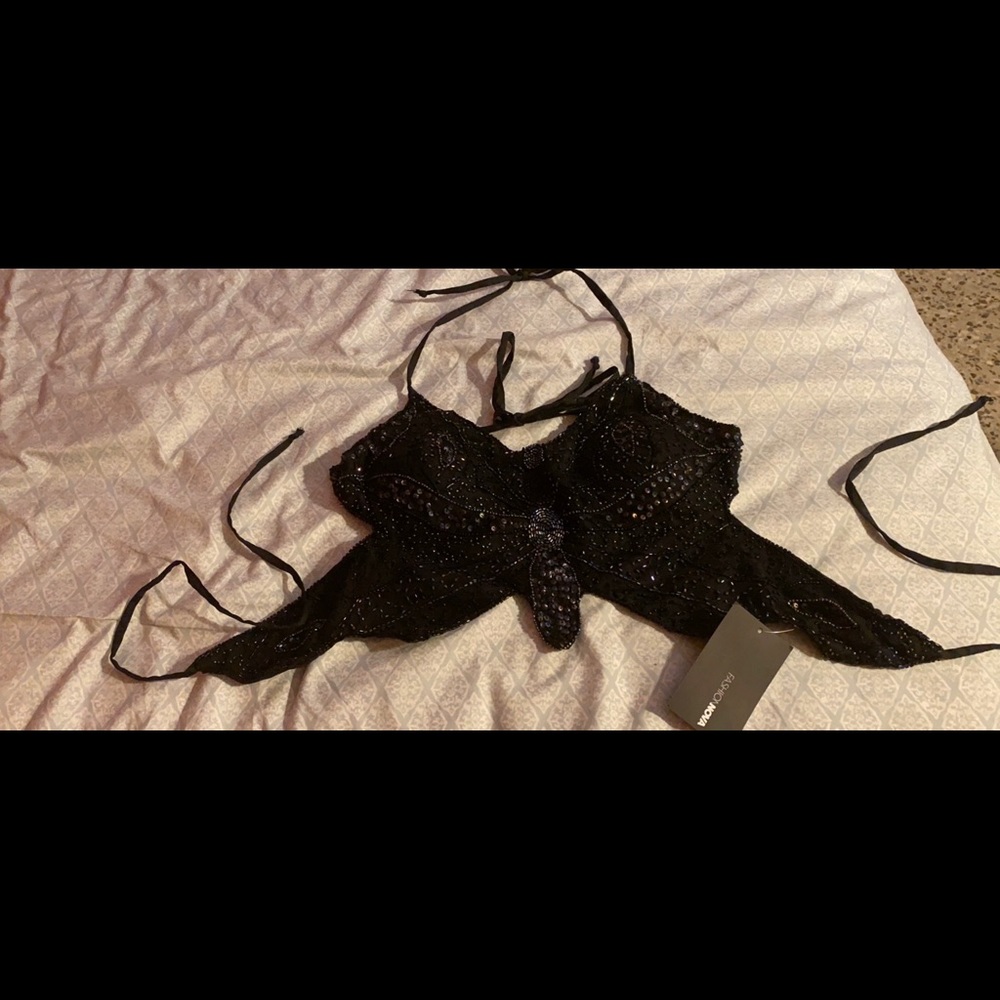 Top - Picture 2 of 2